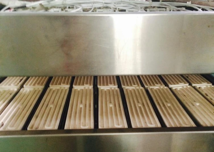 Fast Food Tray Forming Machine